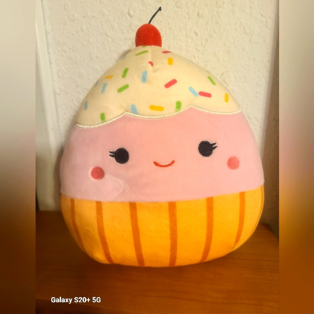 NWOT 8 inch Squishmallow